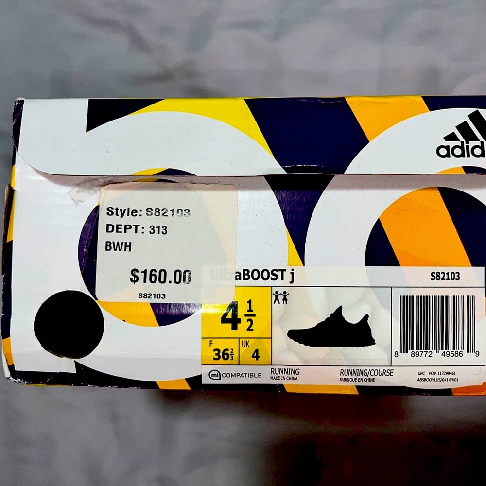 Adidas Ultraboost: Grade school 4.5y BLACK with white sole